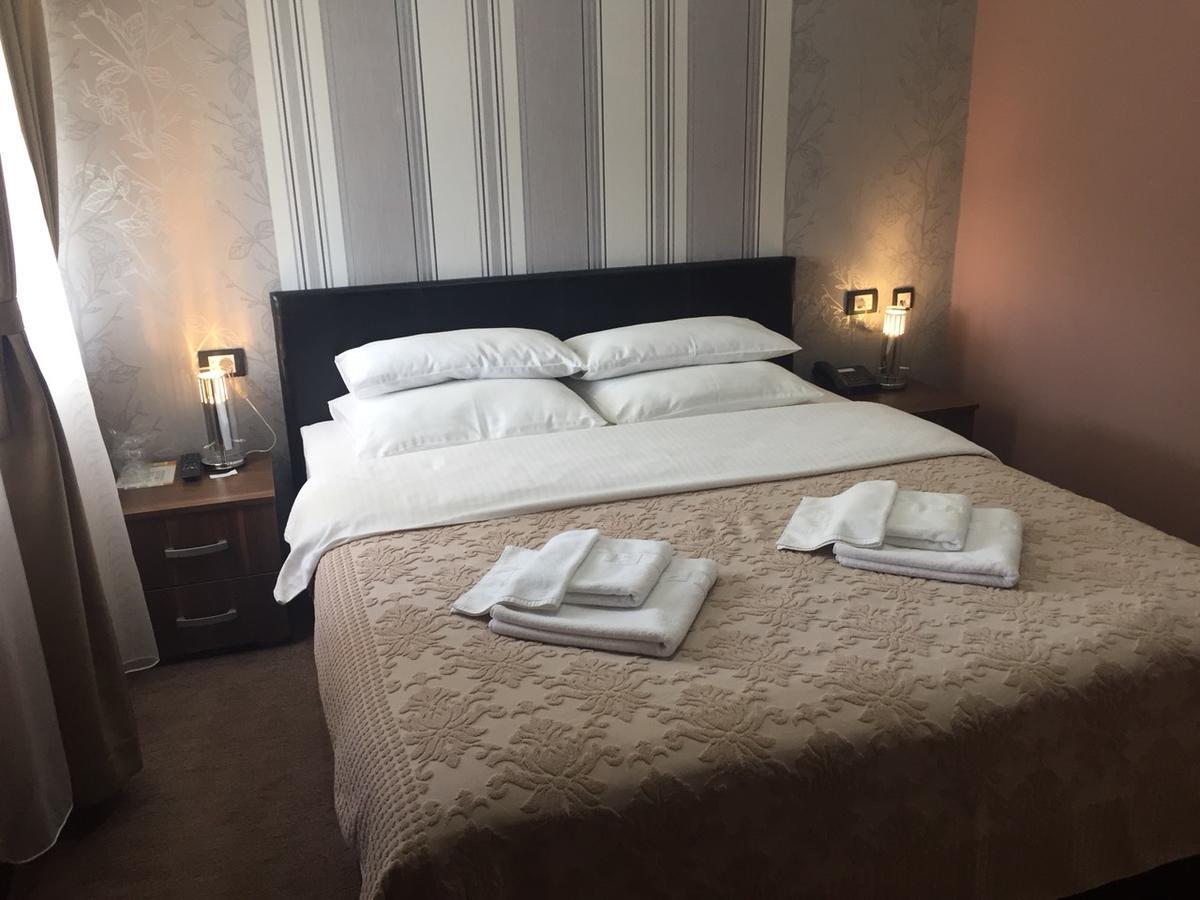 Hotel Morava - ชาบาซ ภายนอก รูปภาพ